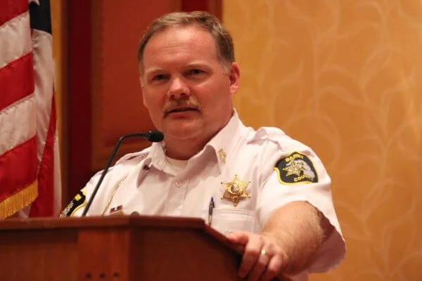 Sheriff dar leaf at a press conference